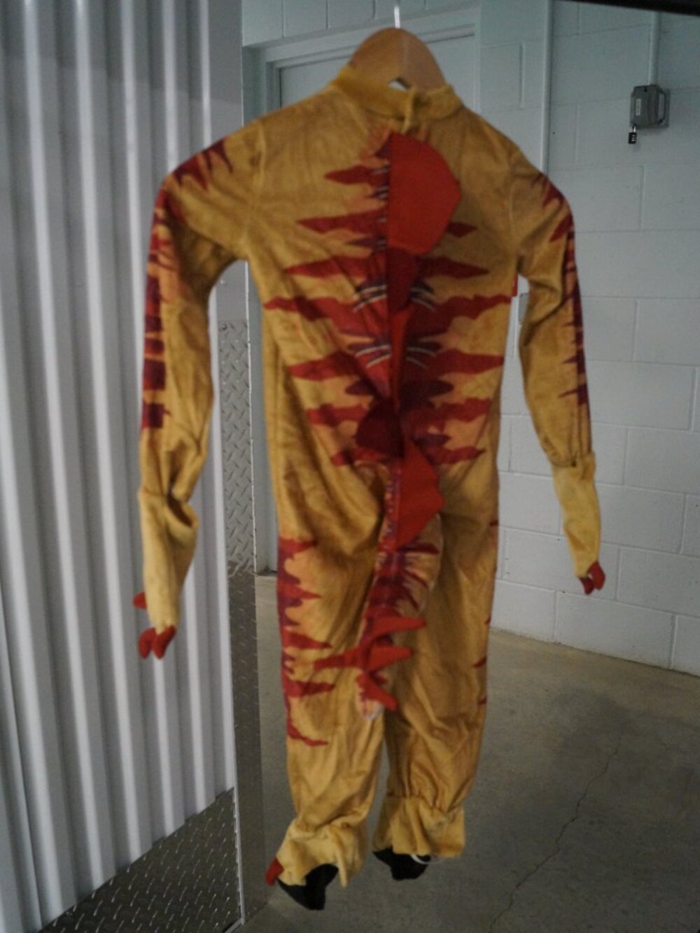 🎃 Spirit | Stegosaurus Halloween Costume - Picture 12 of 14